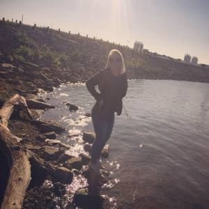 Meet your Posher, Dinah